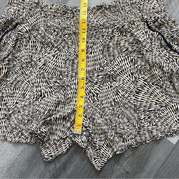 Three Dots Shorts XXL Stretch Elastic Waistband Flowy Rayon Vacation - Picture 8 of 9